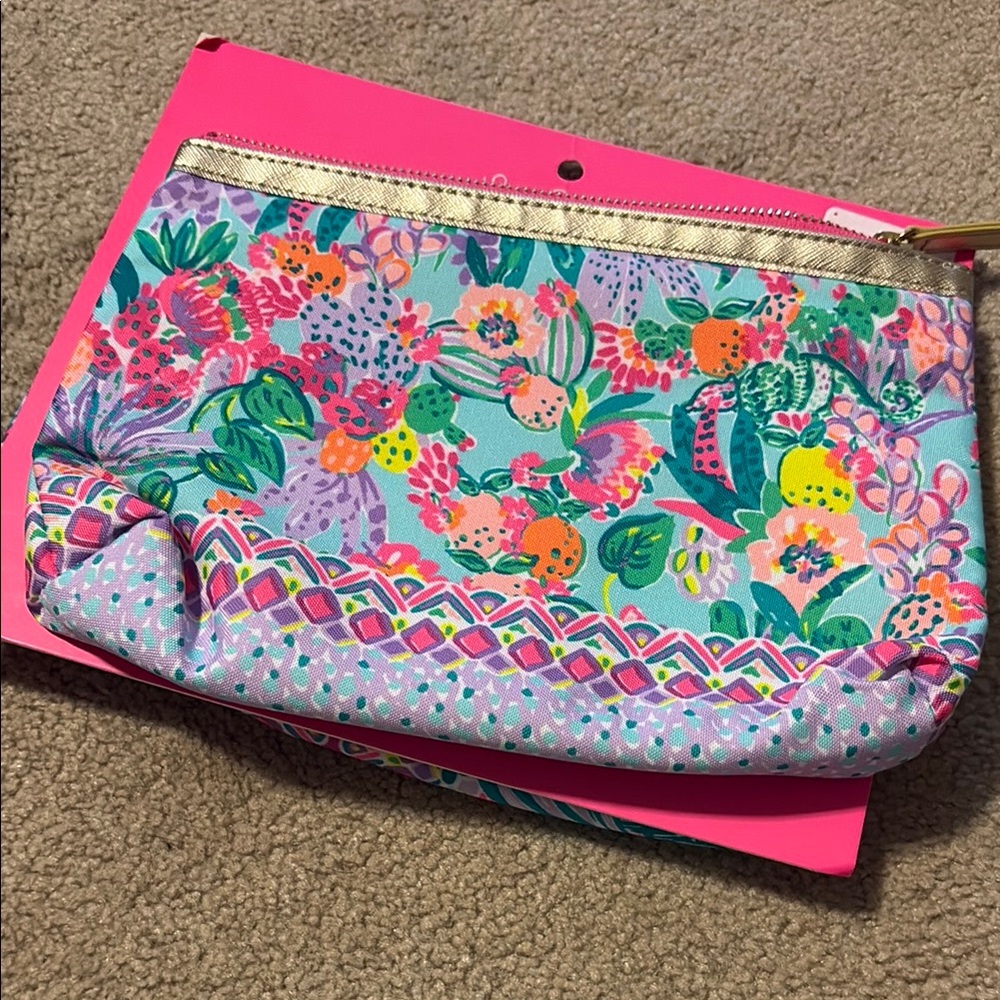 NEW insulated snack bag set.